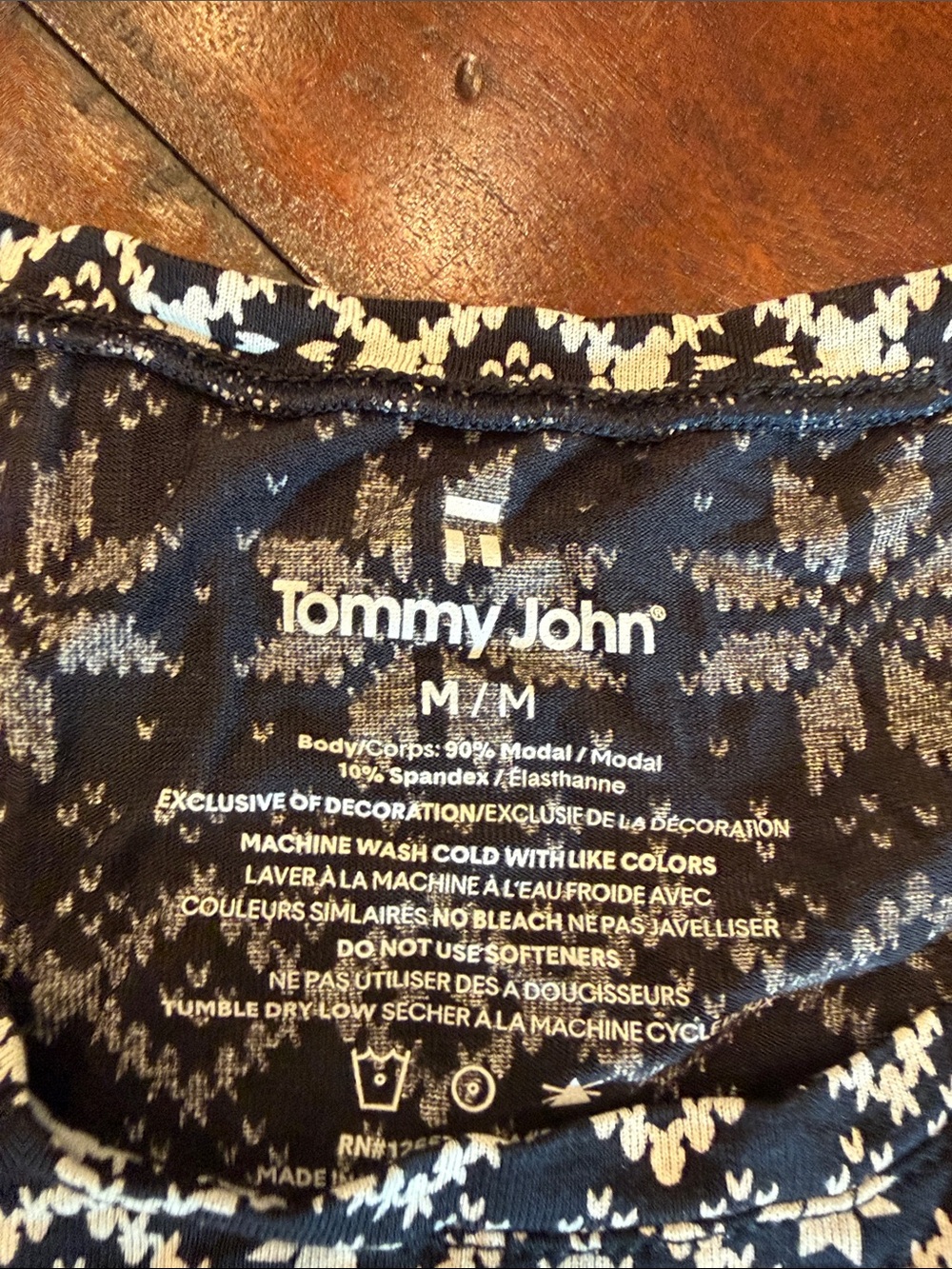 * Set *Tommy John Black and White Fair Isle Lounge Pants and top set - Picture 2 of 6